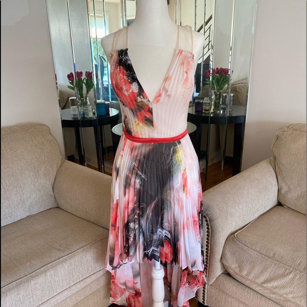 Bebe floral dress